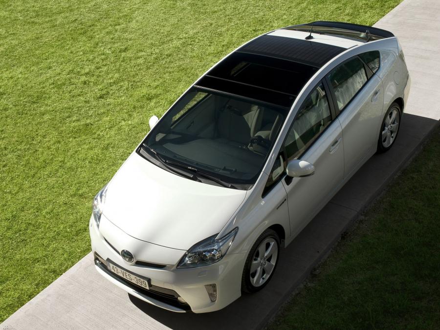  Toyota Prius 2011 года  (фото 14 из 36)